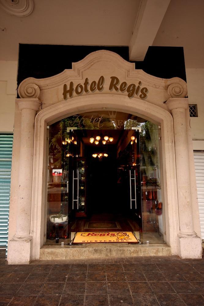 Hotel Regis Uruapan  エクステリア 写真